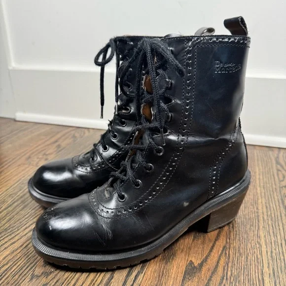 Early 1990s Vintage Dr. Martens 8146 Regina Black Leather Boots size UK6 US8 - Picture 4 of 11